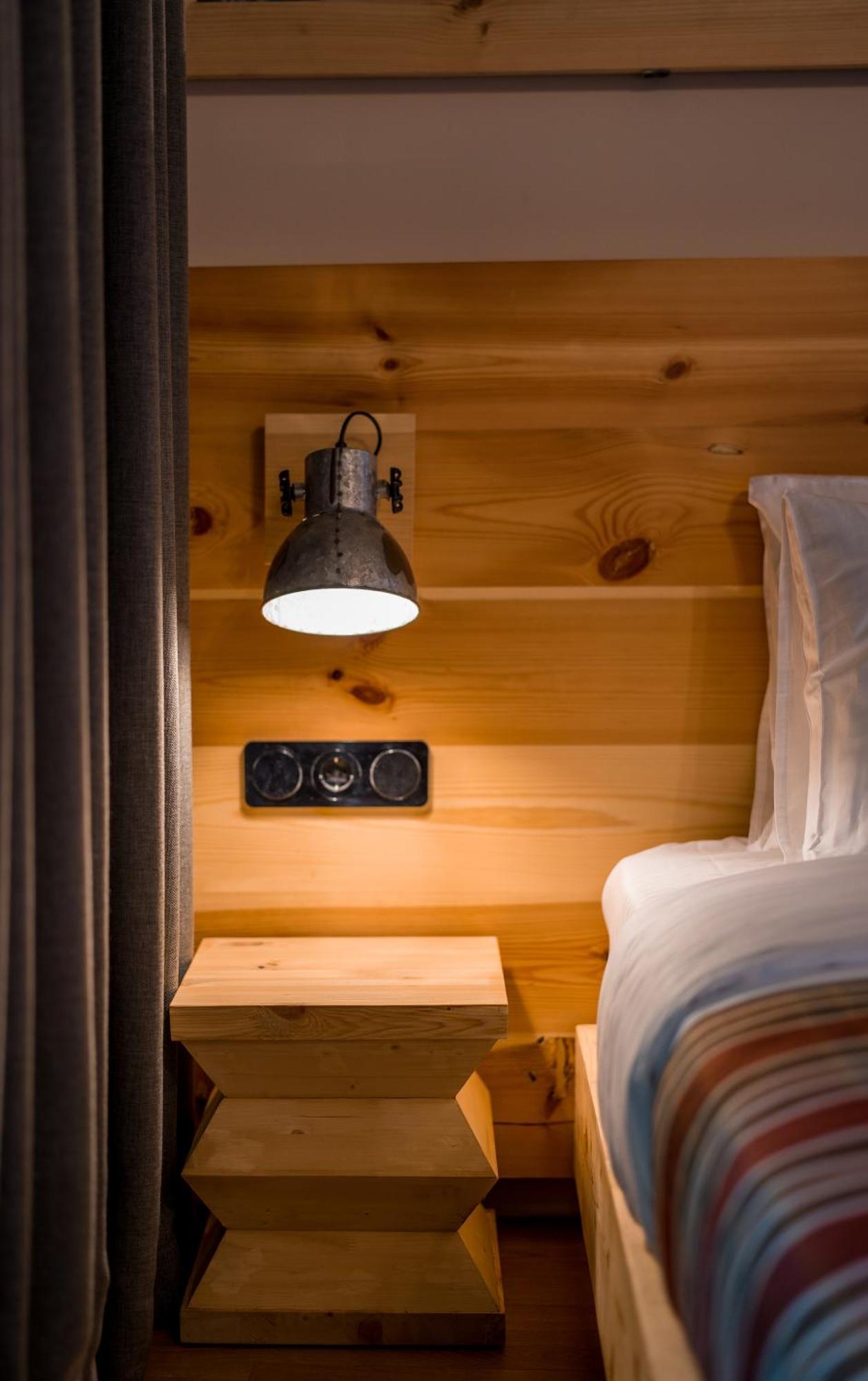 1740 Boutique Hotel Kazbegi Экстерьер фото