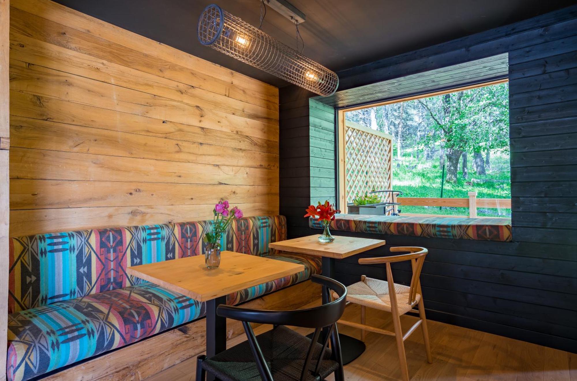1740 Boutique Hotel Kazbegi Экстерьер фото
