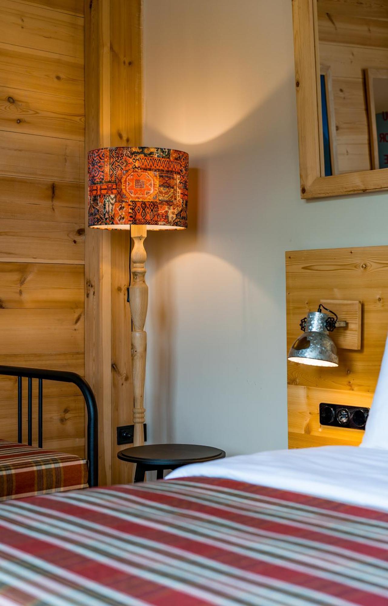 1740 Boutique Hotel Kazbegi Экстерьер фото